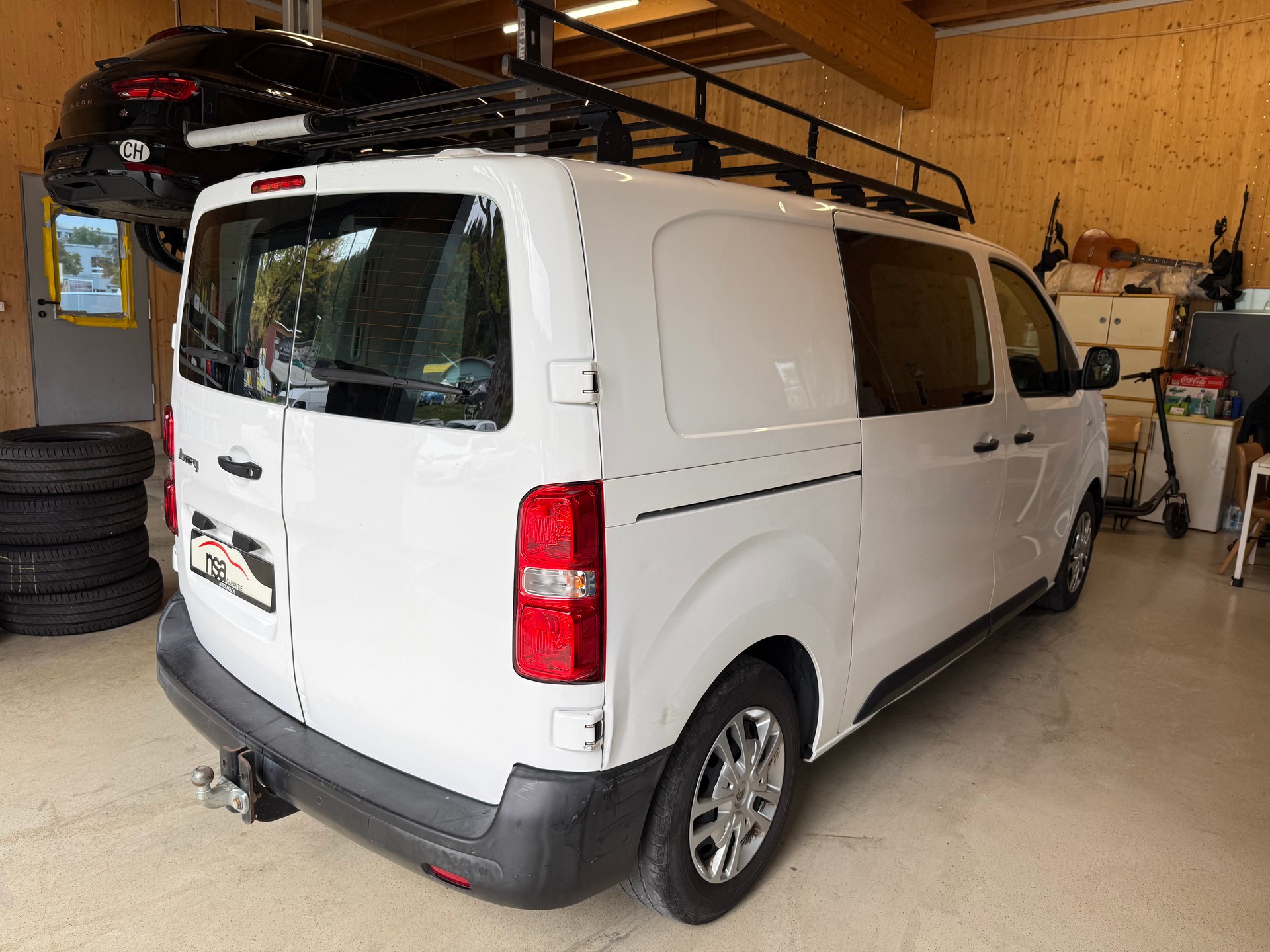 CITROEN Jumpy 2.0 BlueHDi 140 M Club EAT8-image-3