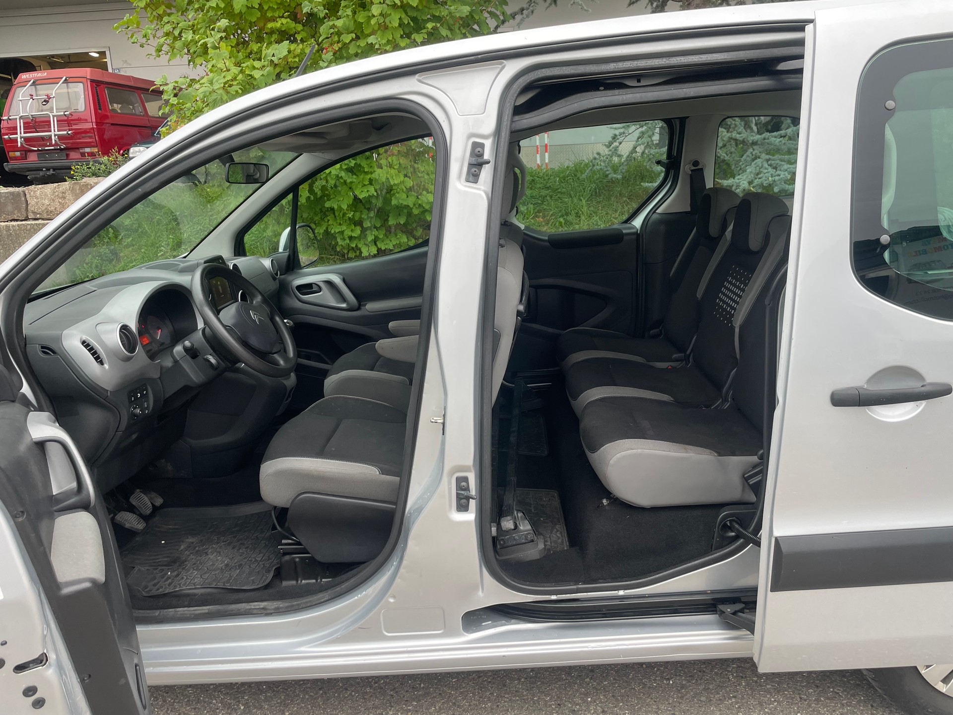 CITROEN Berlingo 1.2i Feel-image-12