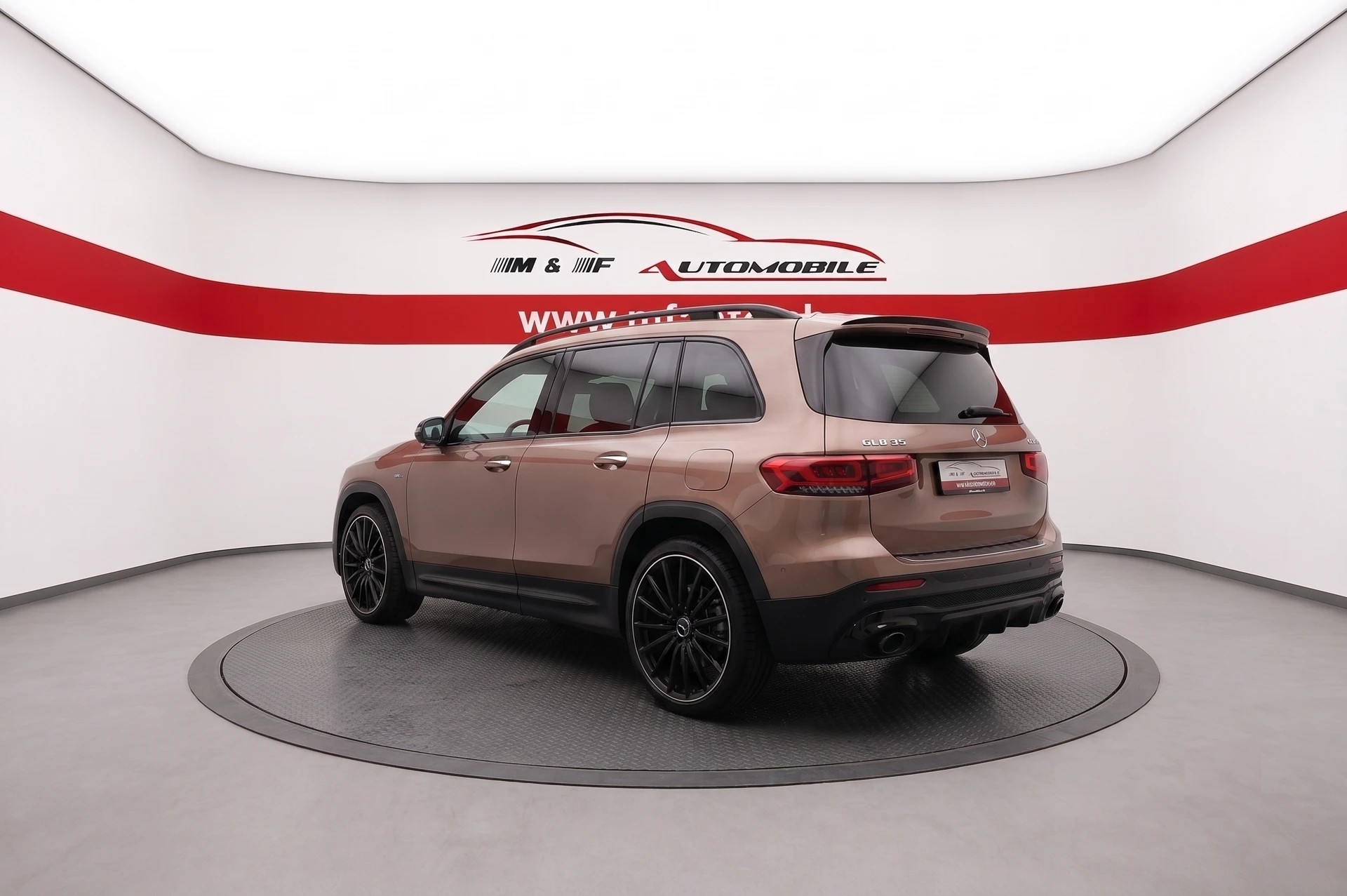 MERCEDES-BENZ GLB 35 AMG 4matic * 7 Sitze * CH FAHRZEUG *-image-3