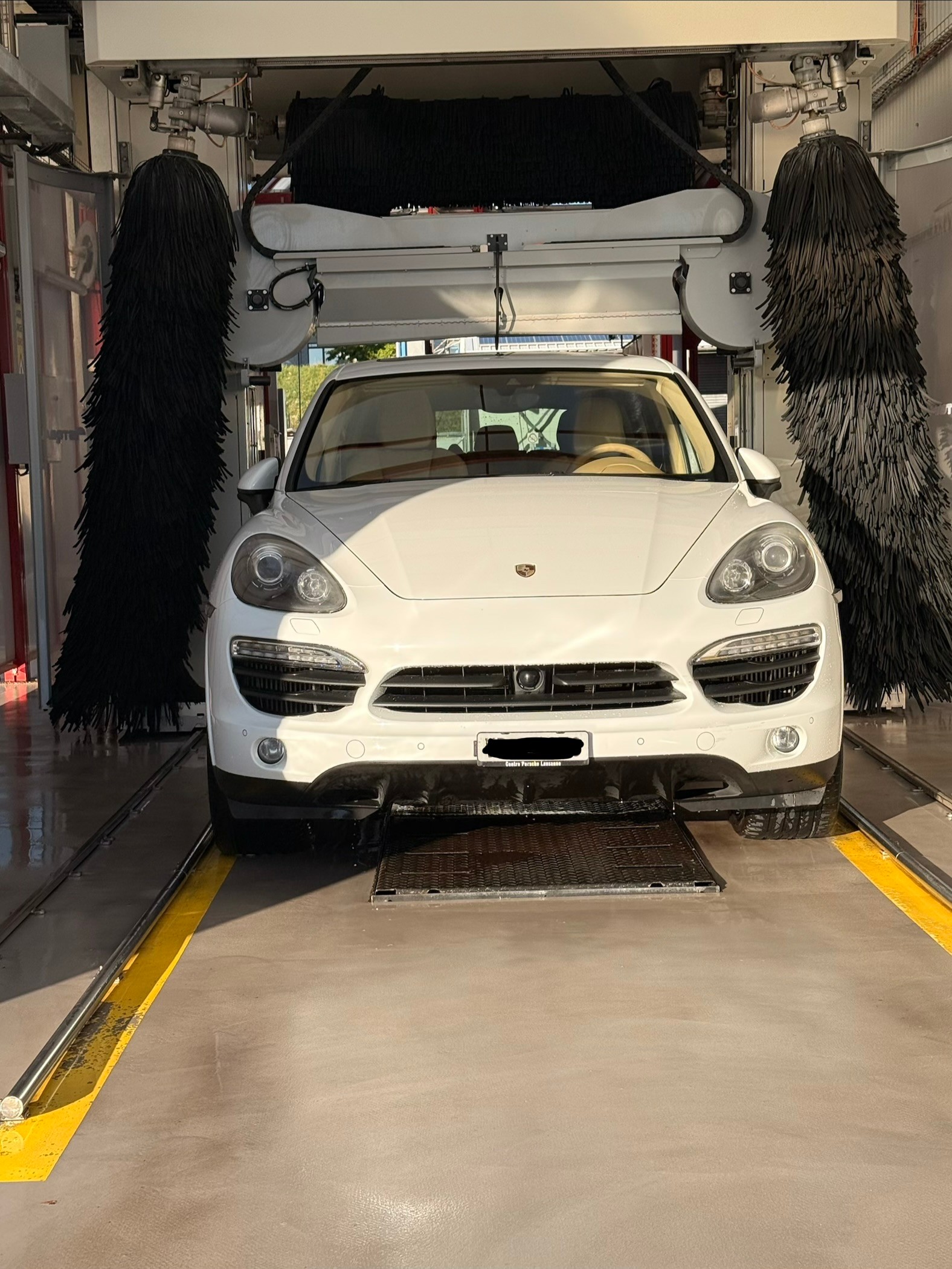 PORSCHE Cayenne 4.2 V8 TDI S TipT-image-0