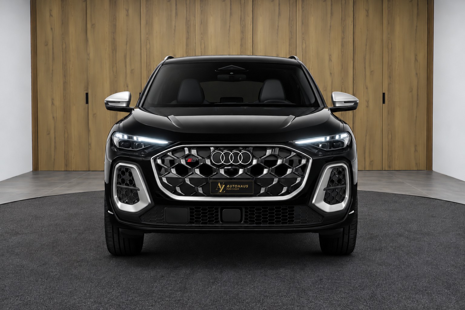 AUDI SQ5 TFSI quattro S-tronic mit Paket Tech pro und 5 Jahre oder 100`000 Km Werksgarantie-image-1