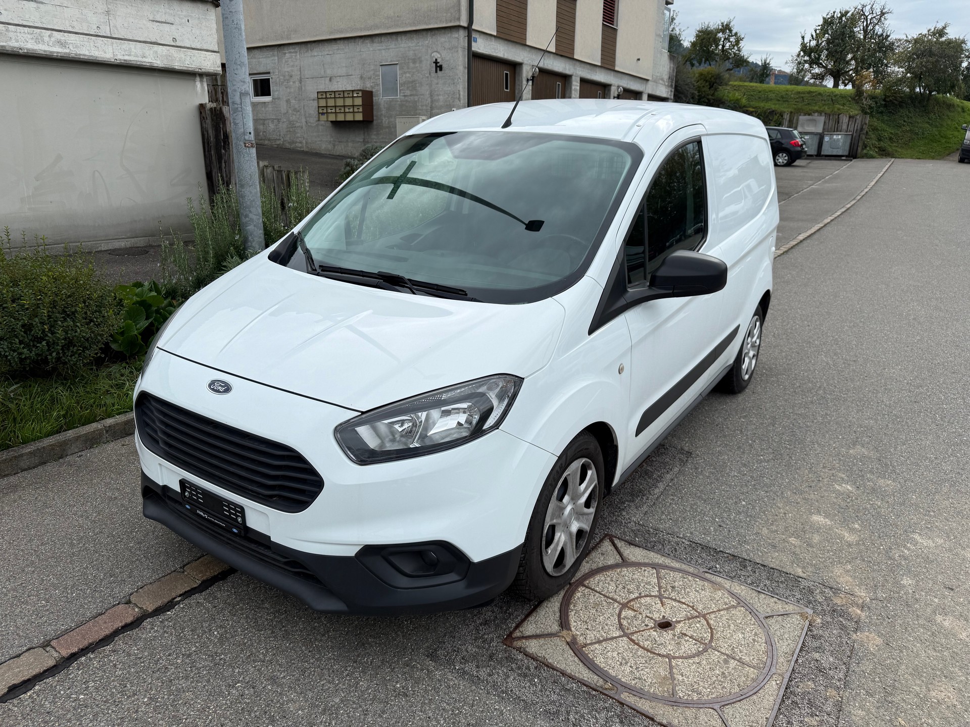 FORD Transit Courier Van 1.5 TDCi Trend-image-1