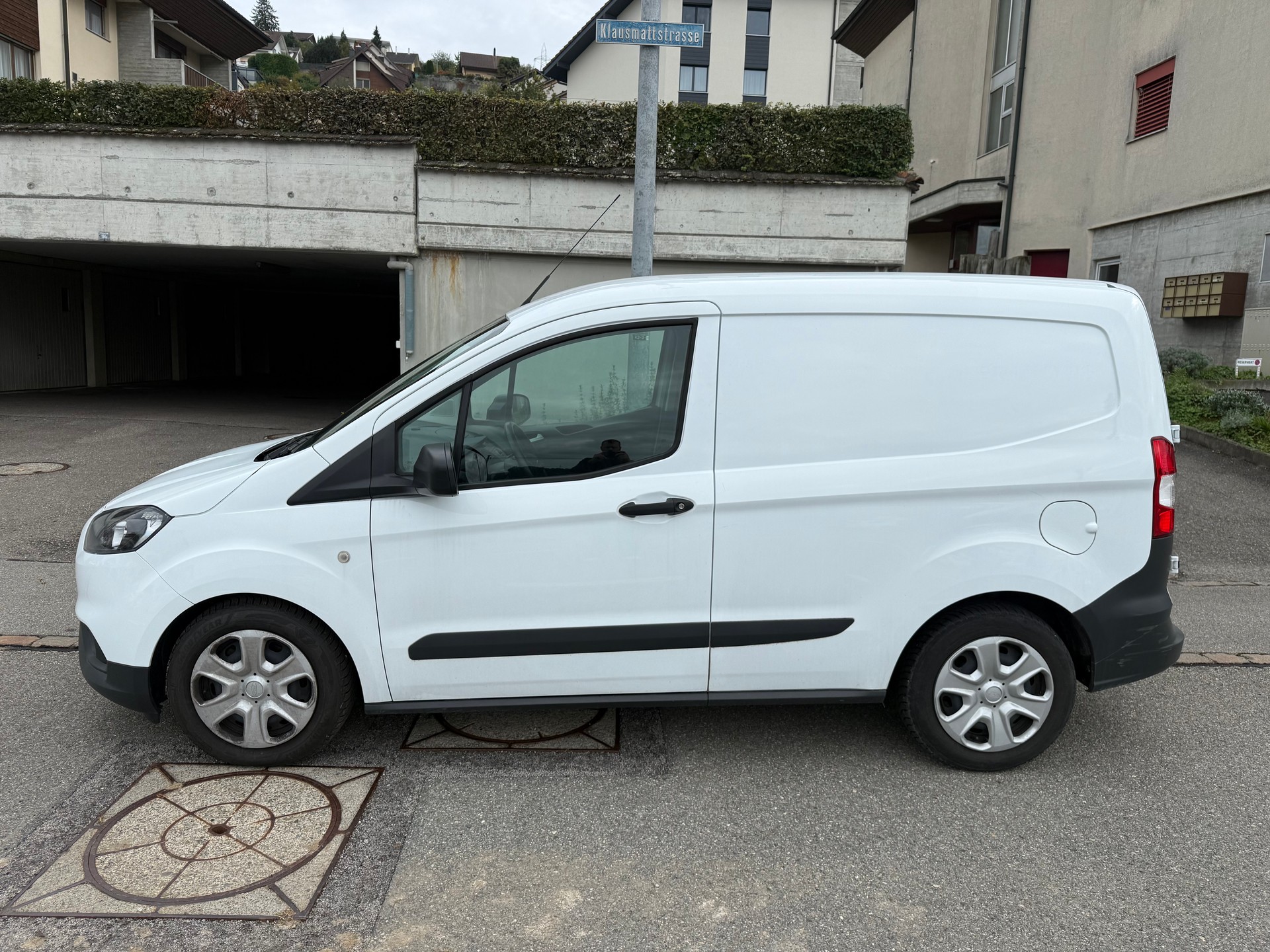 FORD Transit Courier Van 1.5 TDCi Trend-image-3