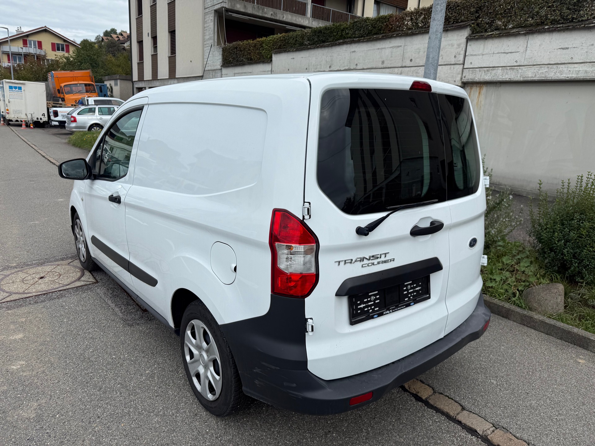 FORD Transit Courier Van 1.5 TDCi Trend-image-4