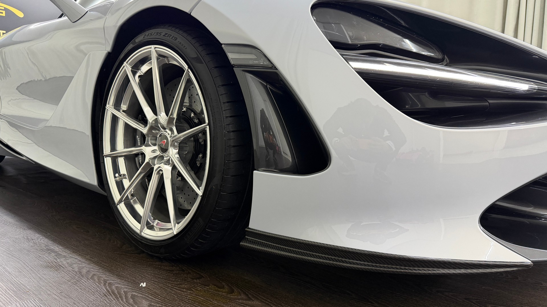 McLAREN 720S Coupé Performance 4.0 V8 SSG-image-16