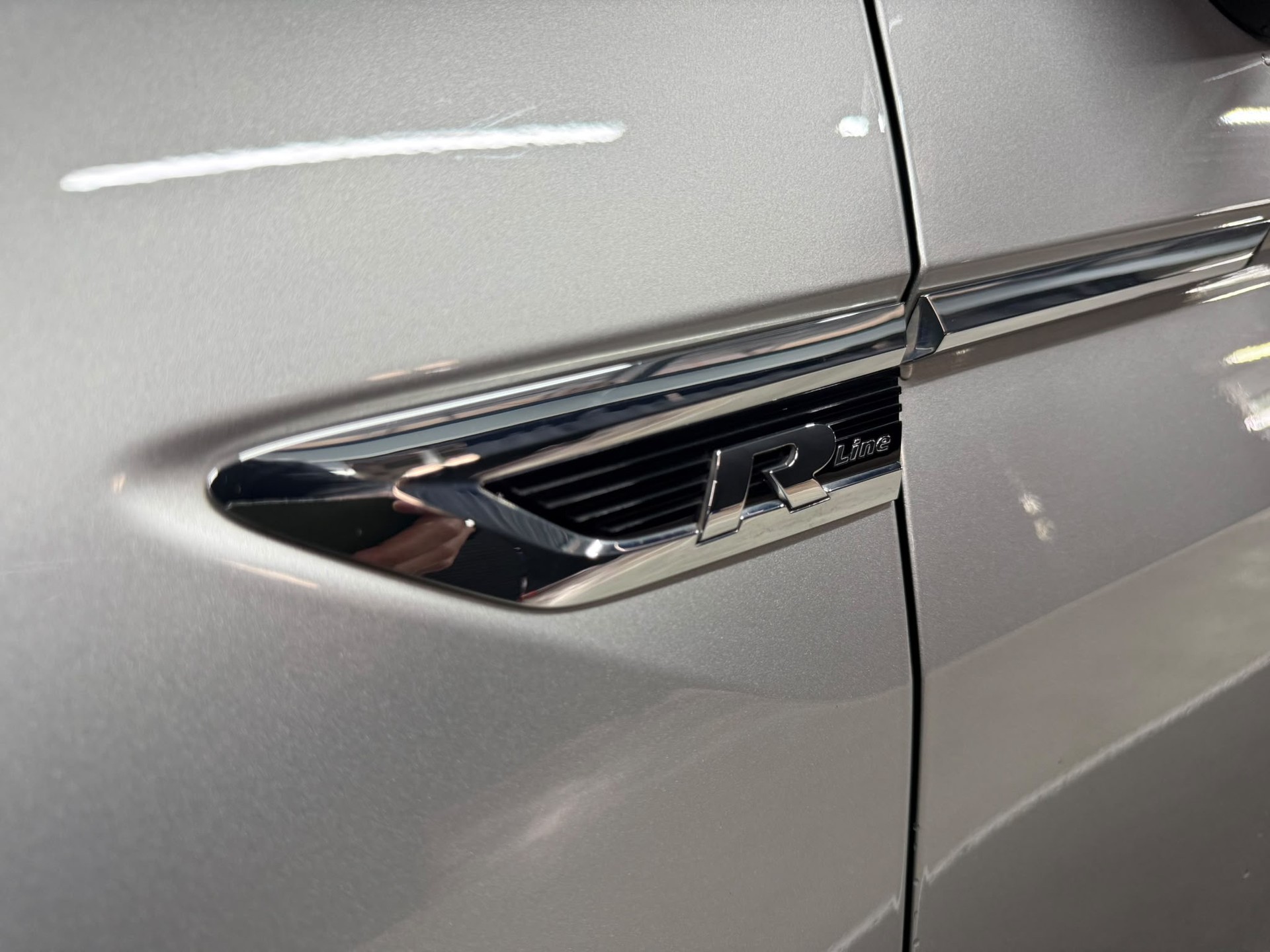 VW Tiguan 2.0TSI R-Line Highline 4Motion DSG-image-9