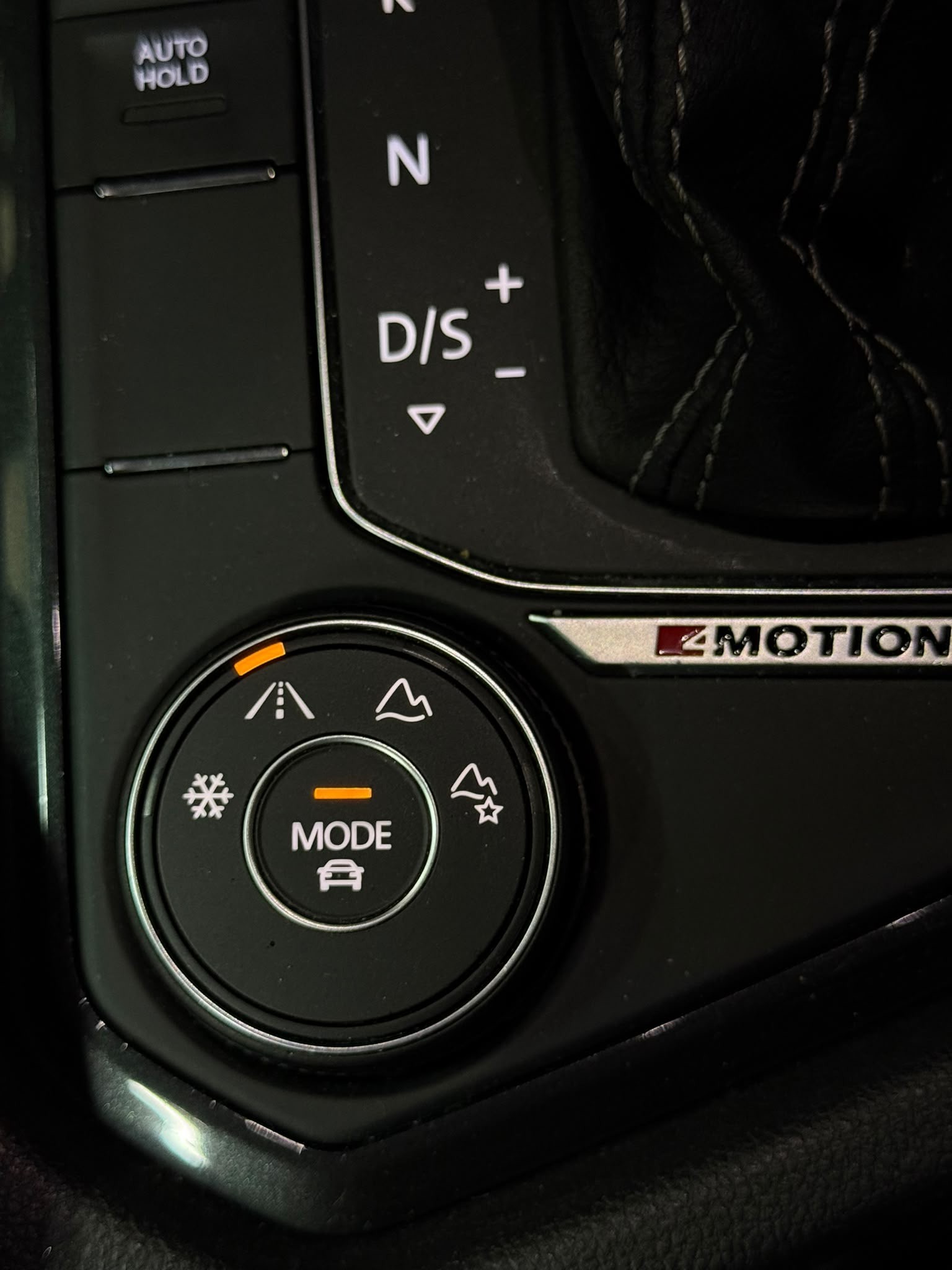 VW Tiguan 2.0TSI R-Line Highline 4Motion DSG-image-19
