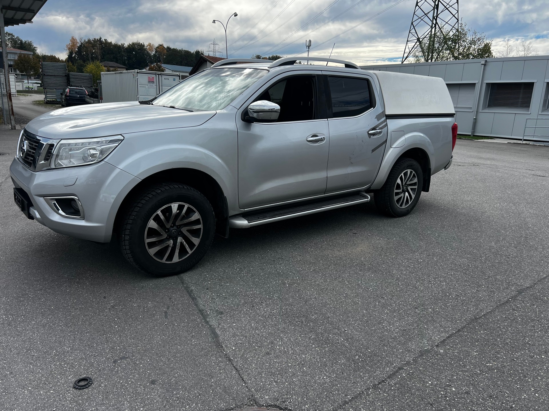 NISSAN Navara Double Cab Acenta 2.3 dCi 4WD-image-2