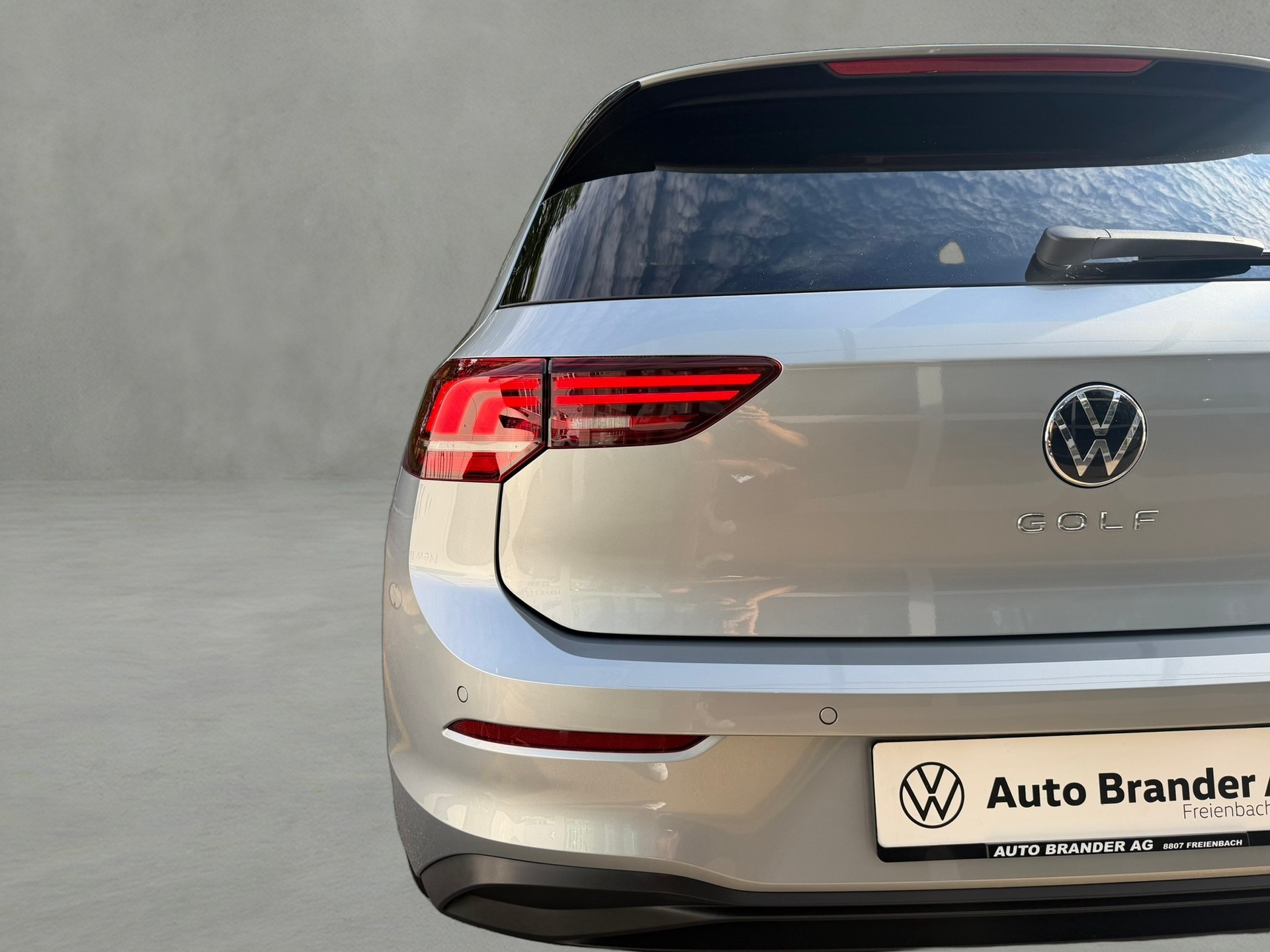 VW Golf 1.5 TSI PHEV Life-image-27