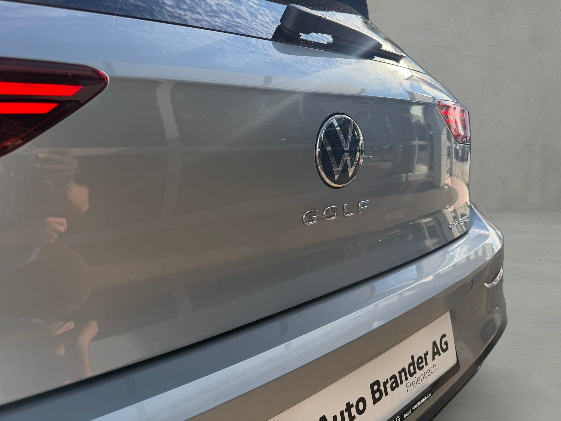 VW Golf 1.5 TSI PHEV Life-image-26