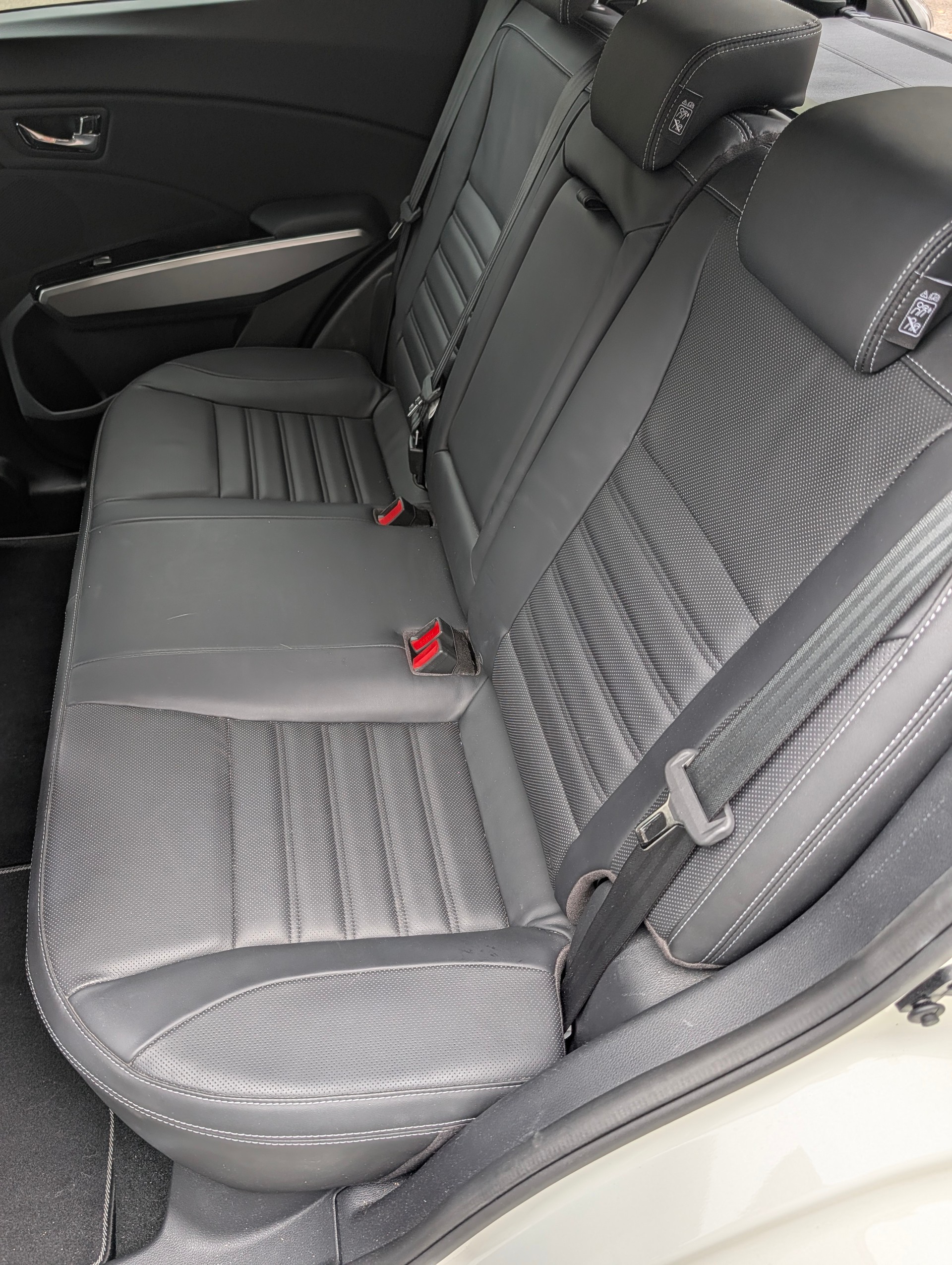 KGM-SsangYong 1.6 e-XGi Sapphire-image-3