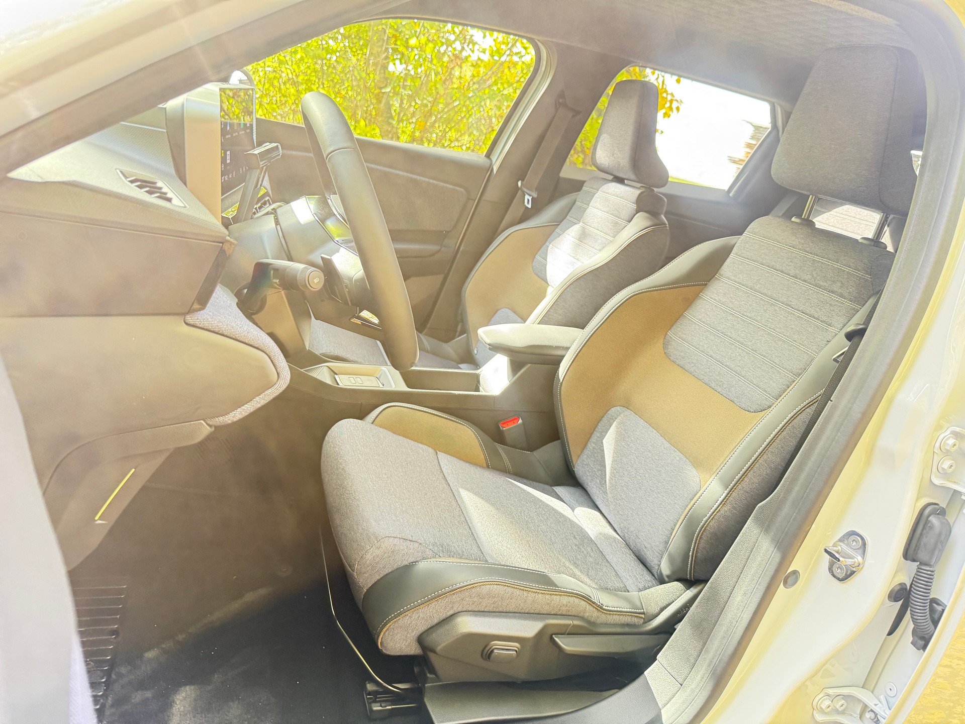 RENAULT R5 E-Tech Comfort Range 52 kWh Techno-image-4