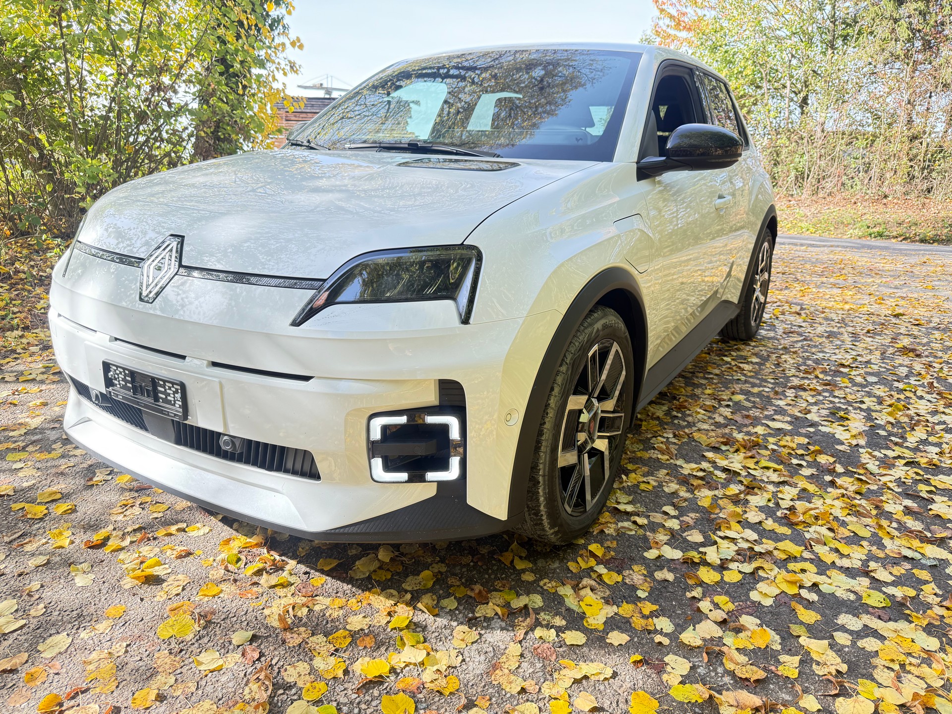 RENAULT R5 E-Tech Comfort Range 52 kWh Techno-image-2