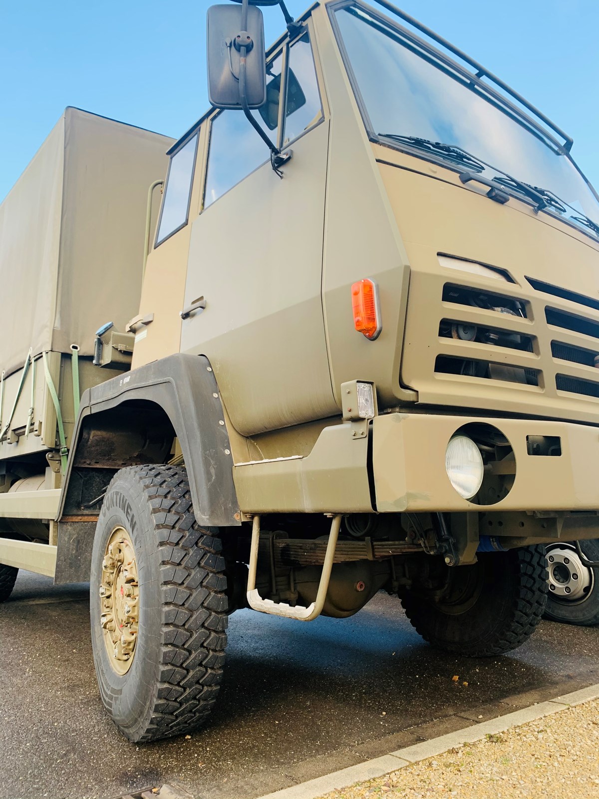 STEYR 1291 4x4 mit Hebebühne 2'000kg-image-5