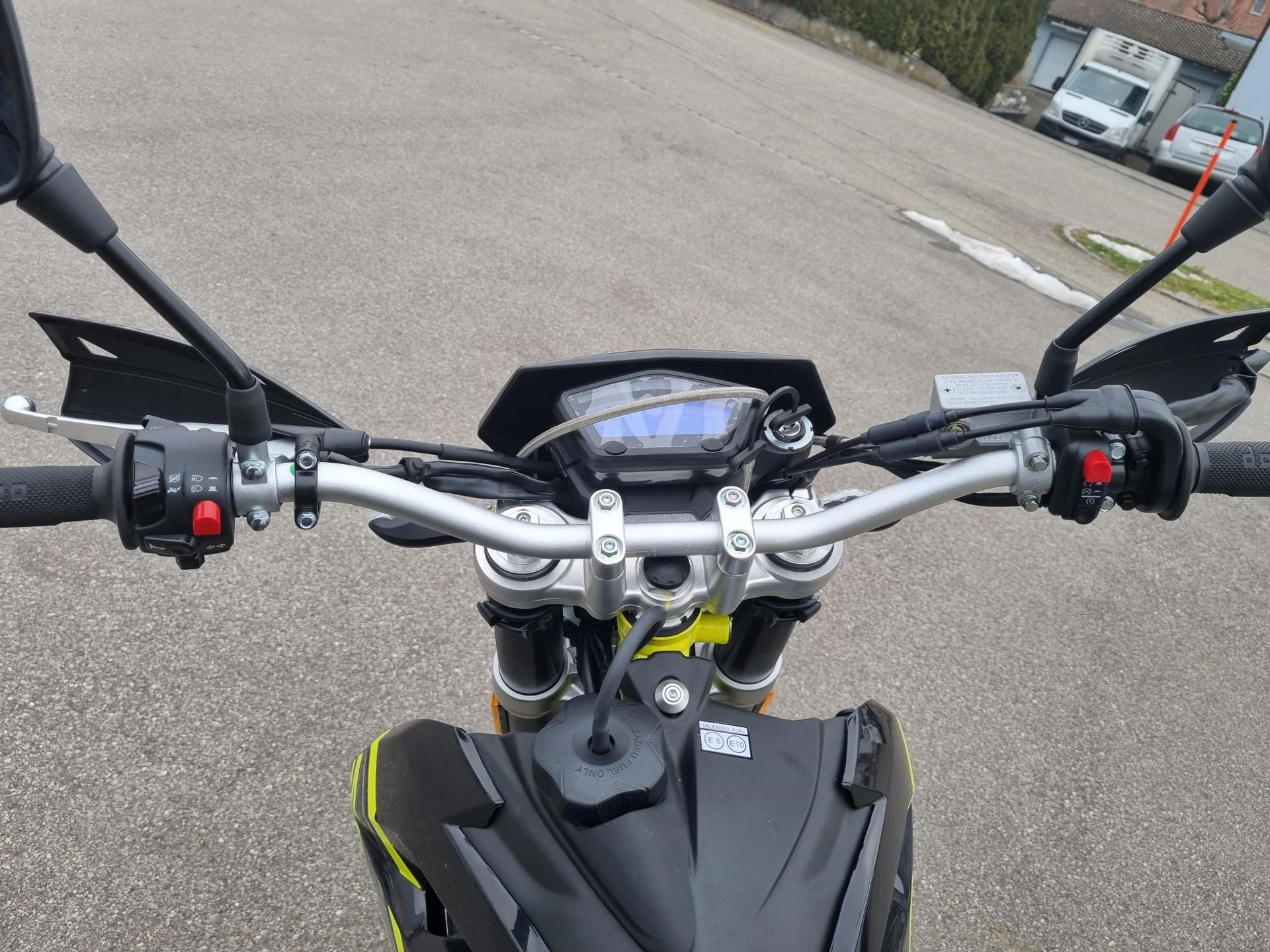 SWM SM 125 R ABS-image-6