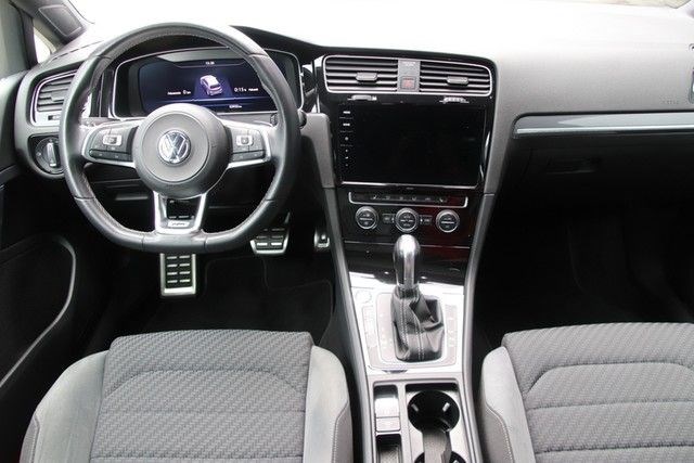 VW Golf 2.0 TDI Highline DSG R-Line *** VOLLAUSSTATTUNG ***-image-8
