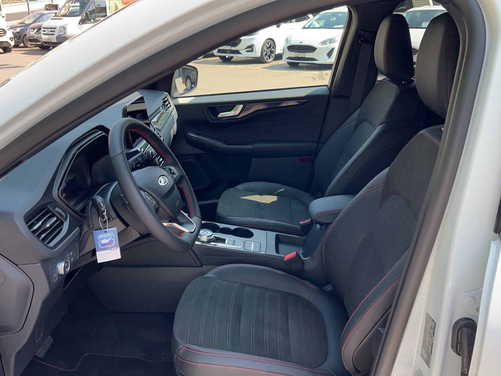 FORD Kuga 2.0 EcoBlue DIESEL 120 PS ST-Line X 4x4 AUTOMAT-image-6