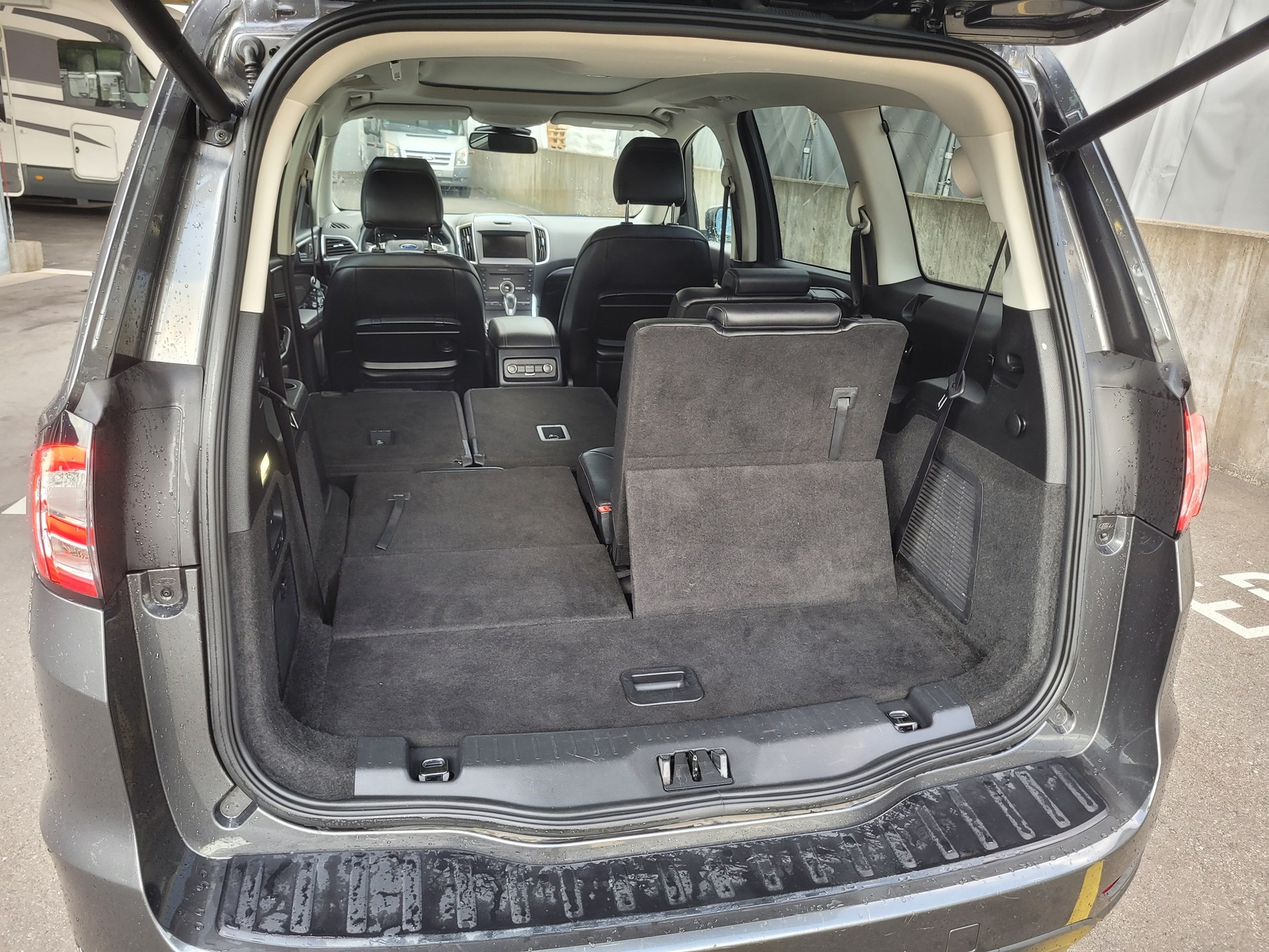 FORD Galaxy 2.0 TDCi Titanium-image-13