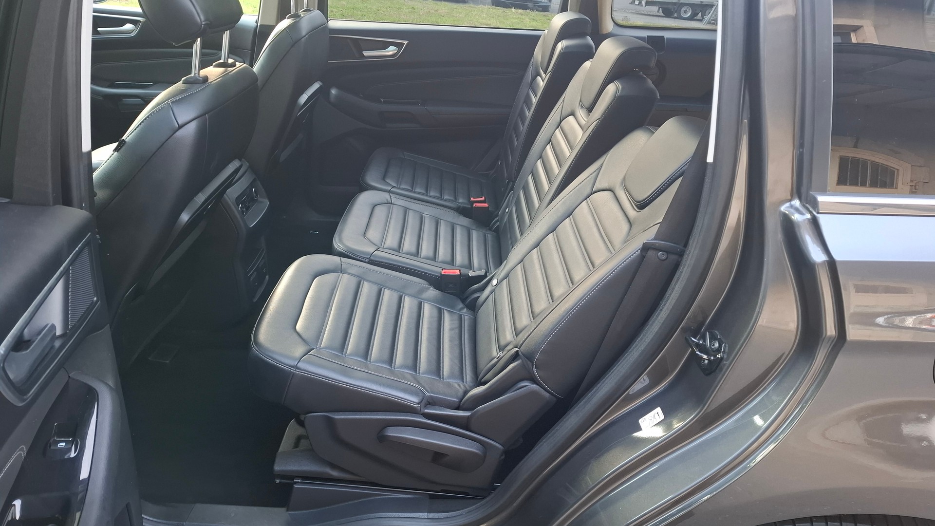FORD Galaxy 2.0 TDCi Titanium-image-10