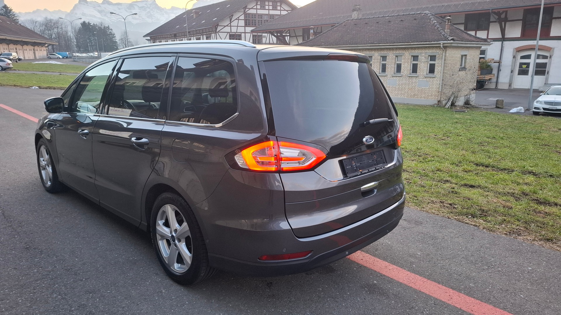 FORD Galaxy 2.0 TDCi Titanium-image-7