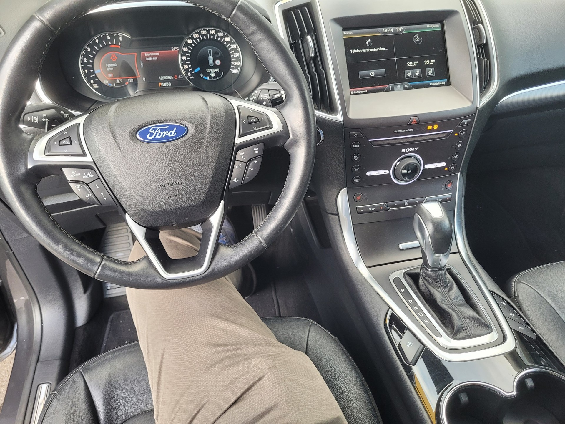 FORD Galaxy 2.0 TDCi Titanium-image-8