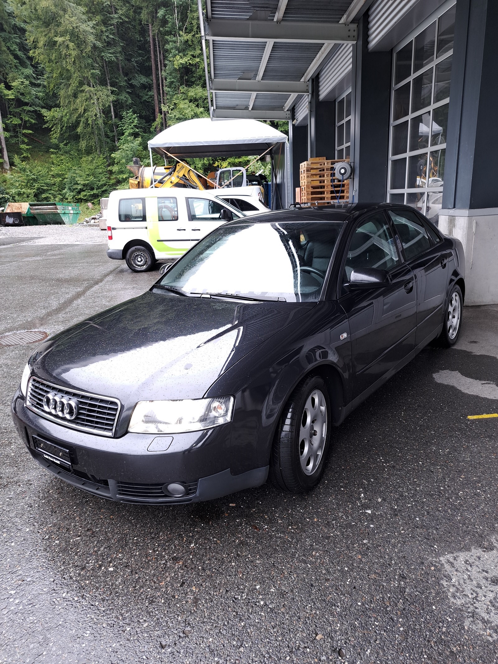 AUDI A4 3.0 V6 quattro-image-0
