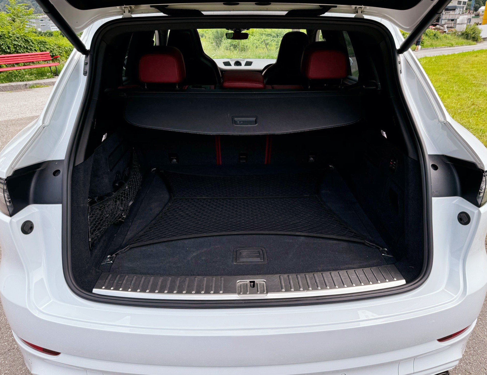 PORSCHE Cayenne E-Hybrid-image-5