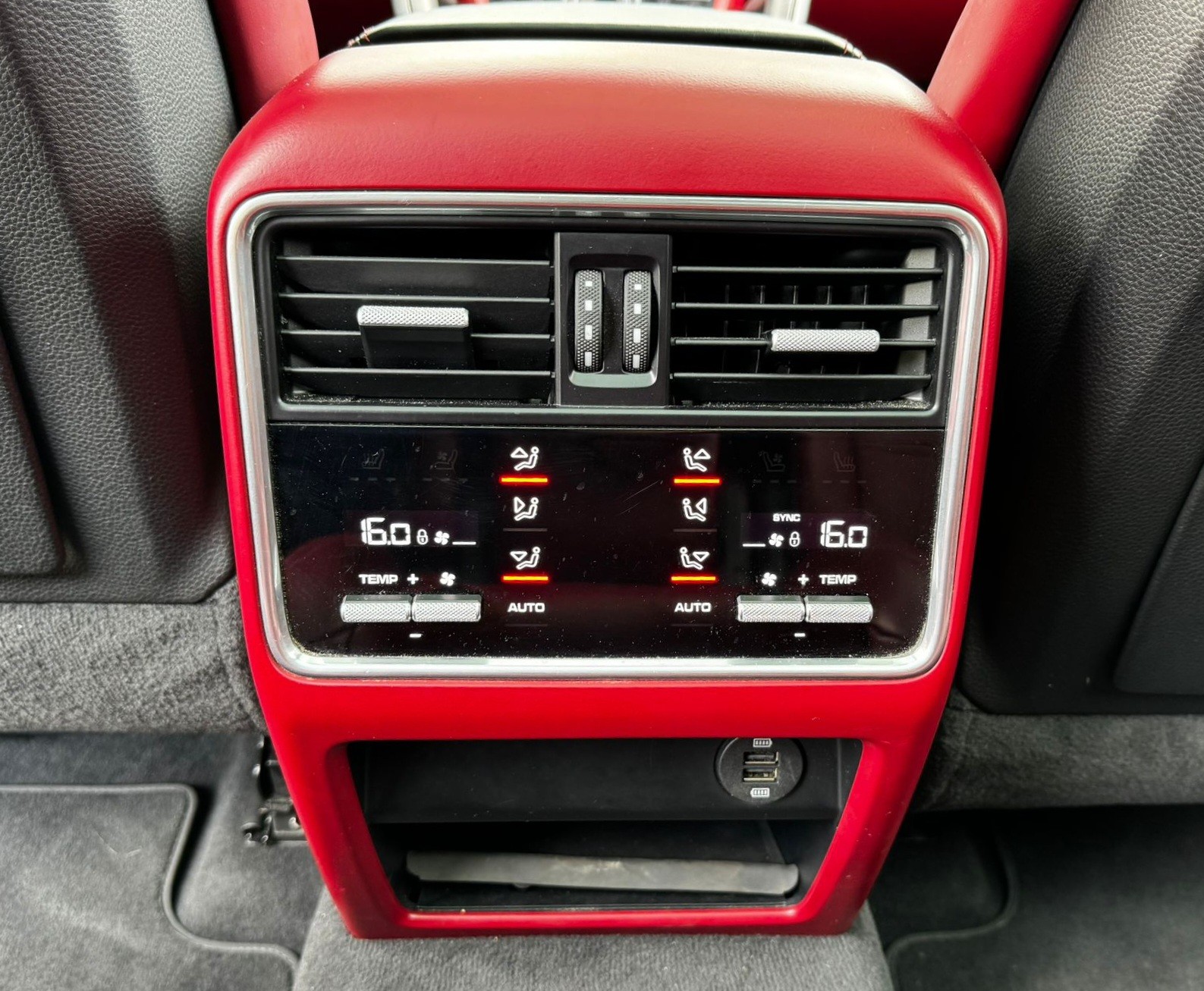 PORSCHE Cayenne E-Hybrid-image-11