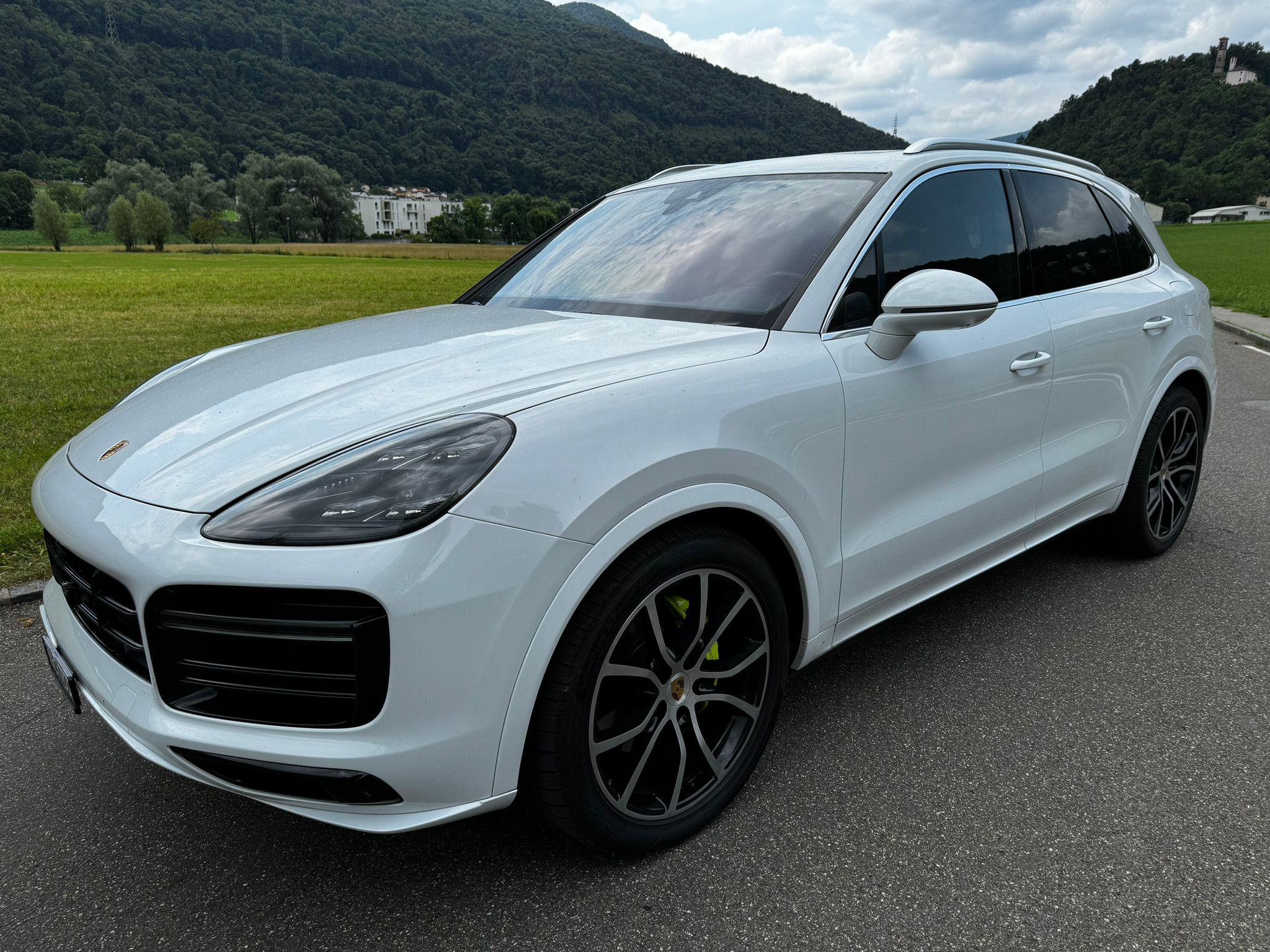 Car photo
