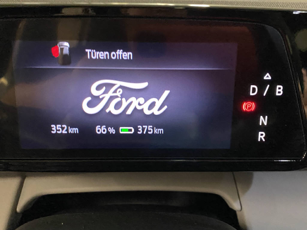 FORD Explorer Extended Range Premium RWD-image-8
