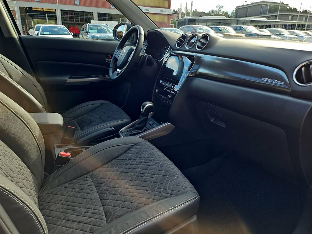 SUZUKI Vitara 1.5 Piz Sulai Top Hybrid 4x4-image-5