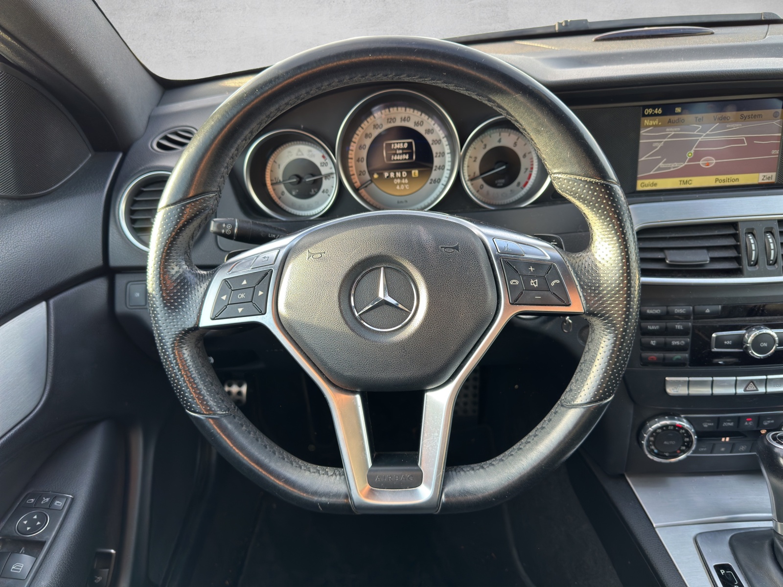 MERCEDES-BENZ C 180 Coupé 7G-Tronic-image-16