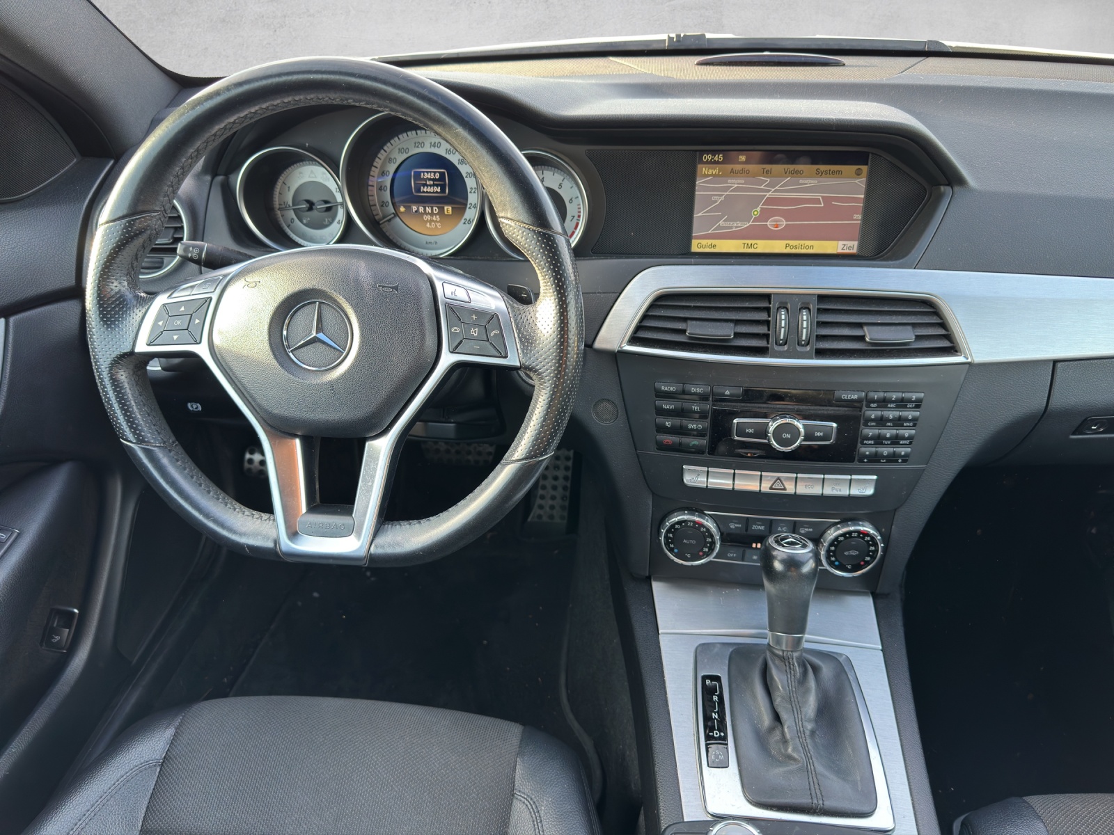 MERCEDES-BENZ C 180 Coupé 7G-Tronic-image-8
