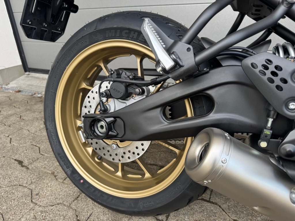 YAMAHA XSR 700-image-8