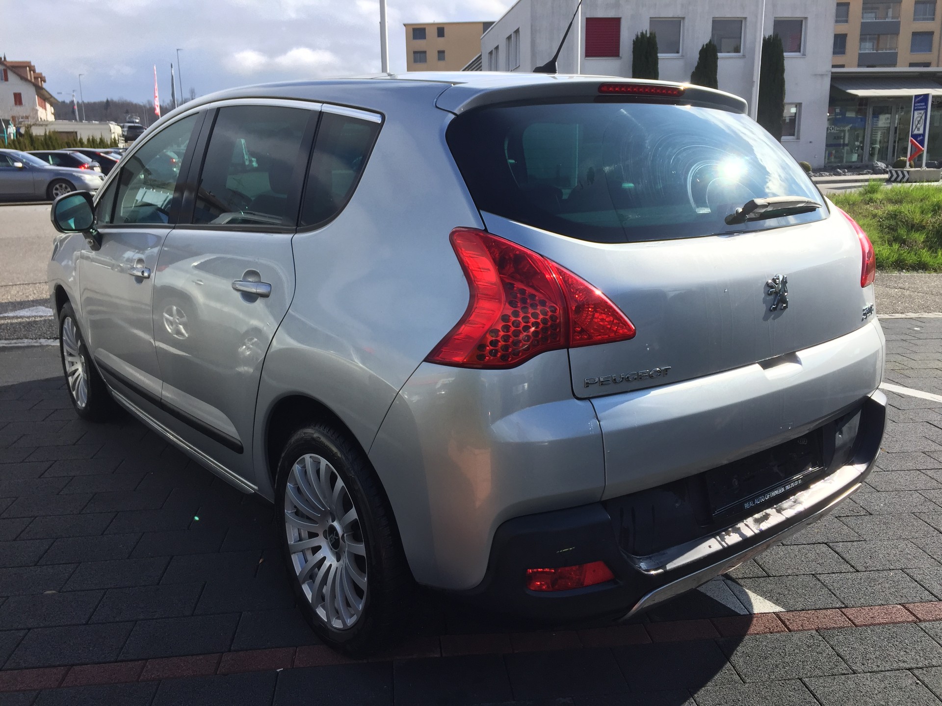 PEUGEOT 3008 1.6 16V T Platinum Tiptronic-image-4