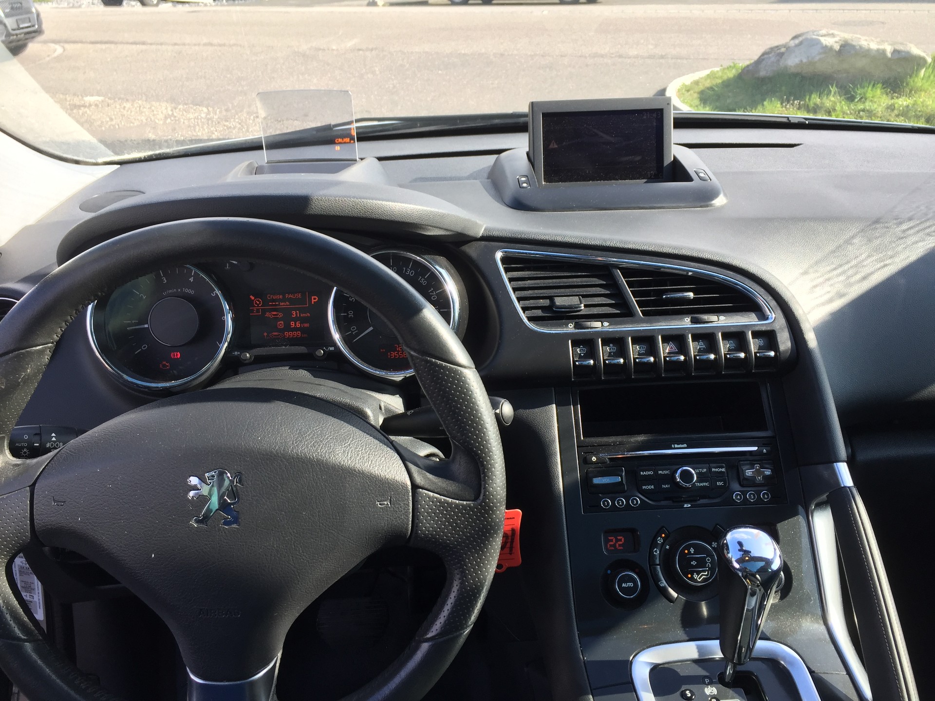 PEUGEOT 3008 1.6 16V T Platinum Tiptronic-image-12