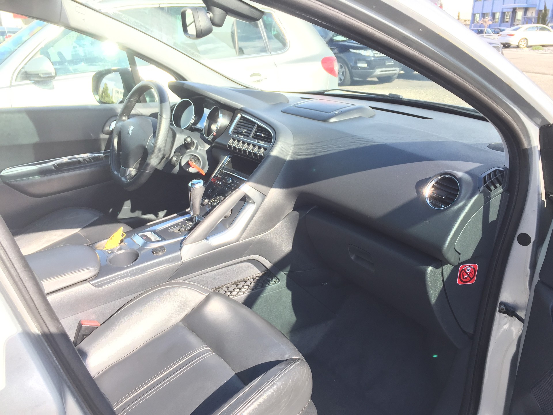 PEUGEOT 3008 1.6 16V T Platinum Tiptronic-image-10