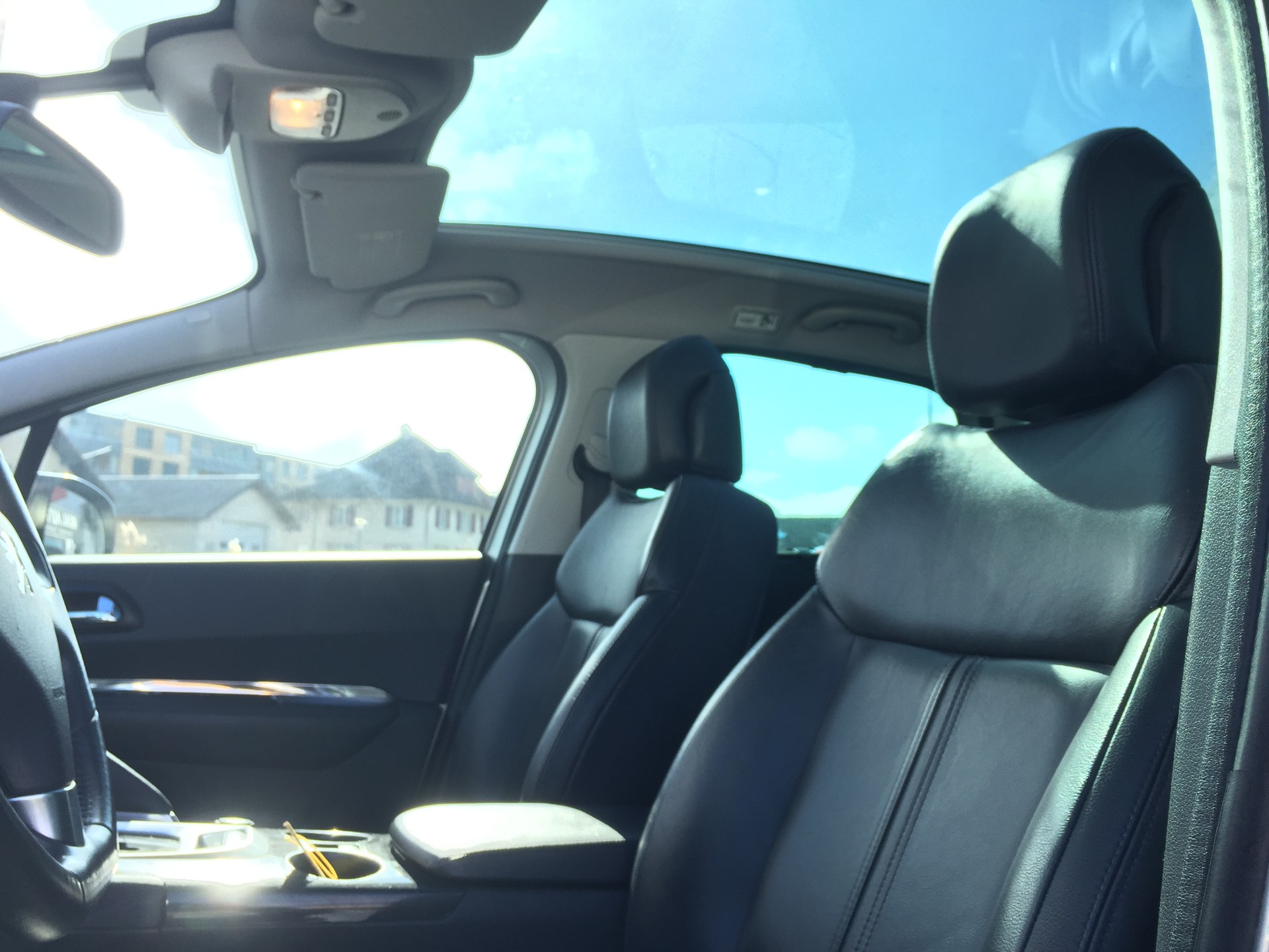 PEUGEOT 3008 1.6 16V T Platinum Tiptronic-image-14