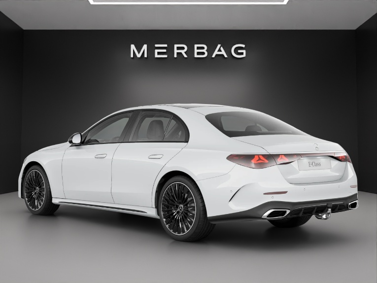 MERCEDES-BENZ E 220 d 4Matic 9G-Tronic-image-2