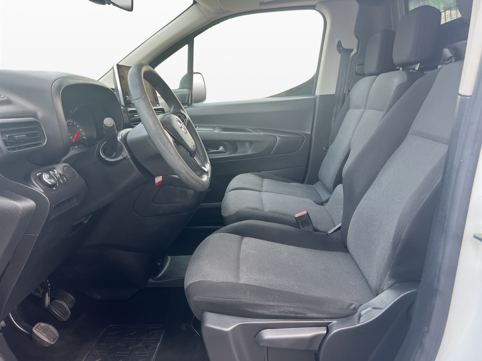 OPEL Combo 1.2 Cargo Essentia start/stop-image-8