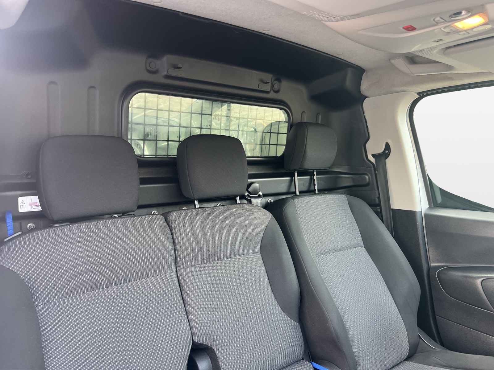 OPEL Combo 1.2 Cargo Essentia start/stop-image-15