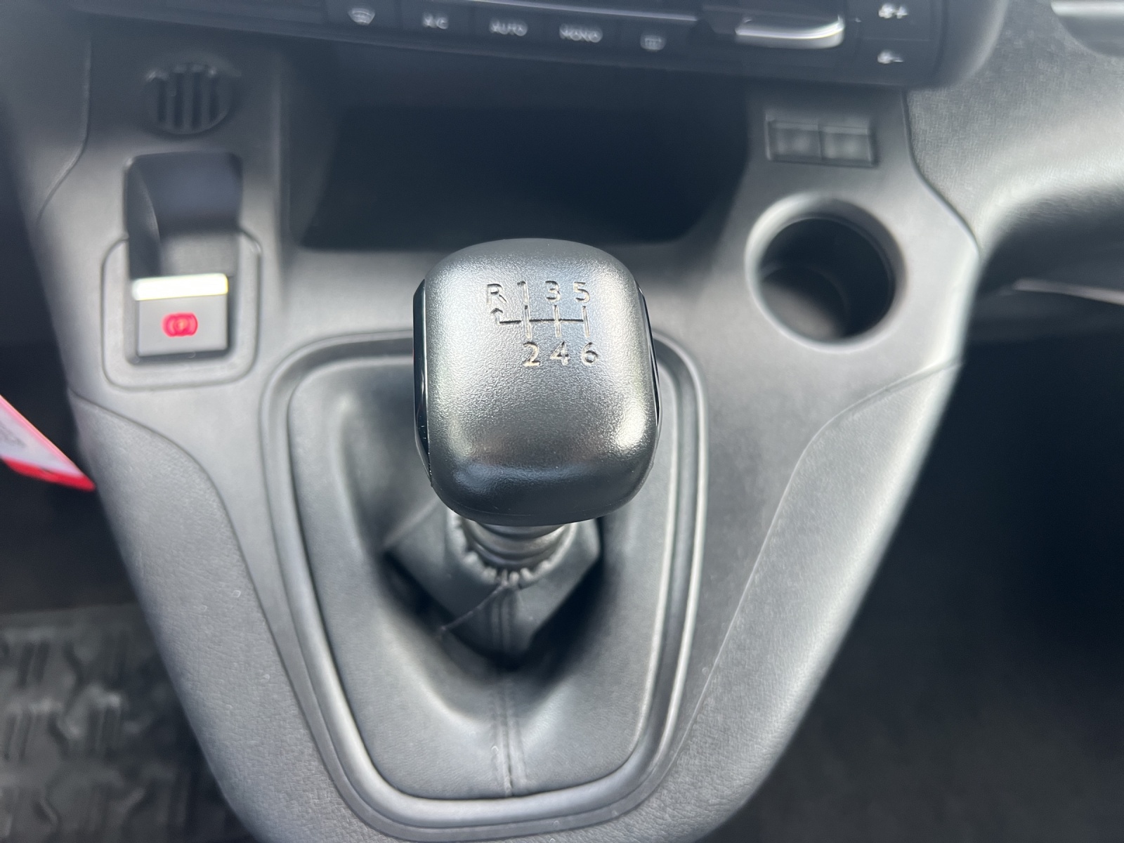 OPEL Combo 1.2 Cargo Essentia start/stop-image-13