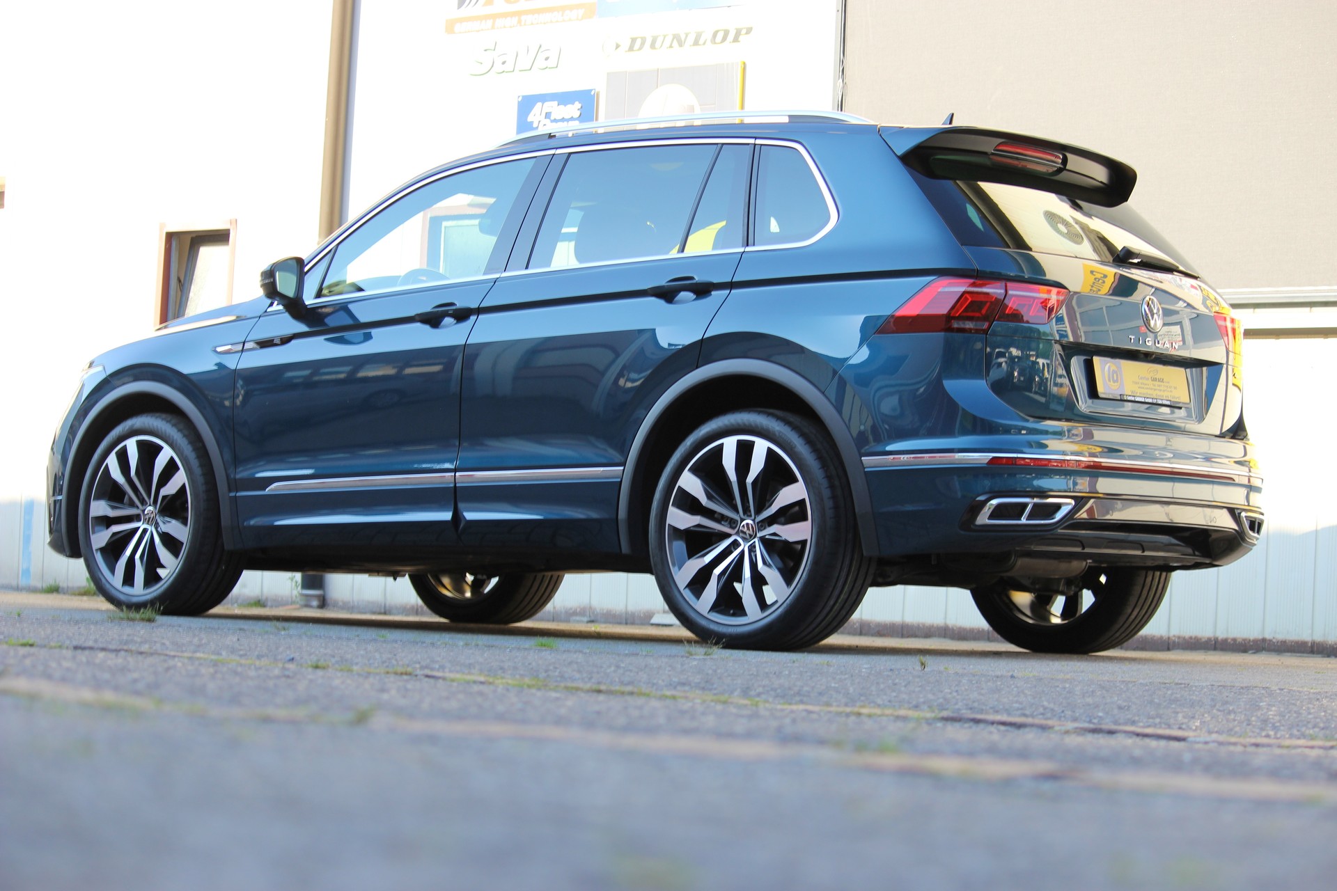 VW Tiguan 2.0 TDI SCR R-Line 4Motion DSG-image-6