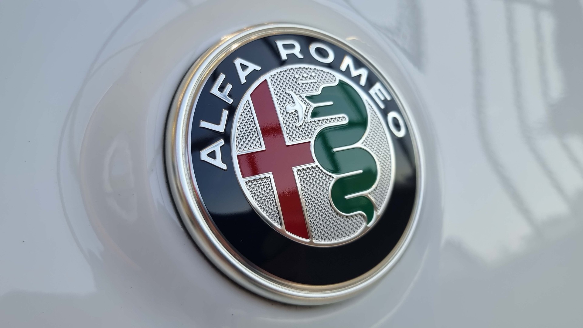 ALFA ROMEO Stelvio 2.0 Q4 280 Veloce-image-14