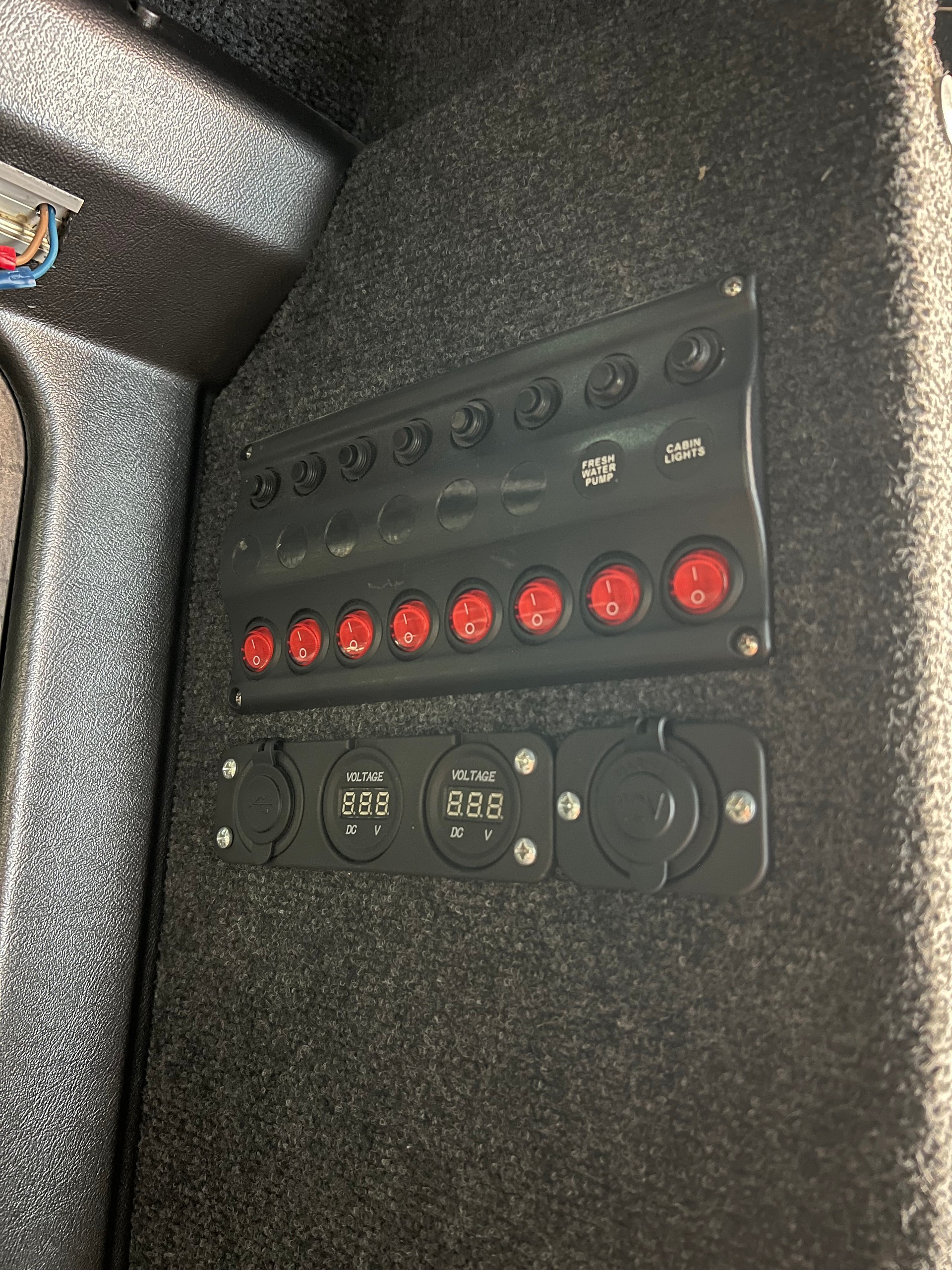 LAND ROVER Defender 90 SoftTop 2.5 Td5-image-13