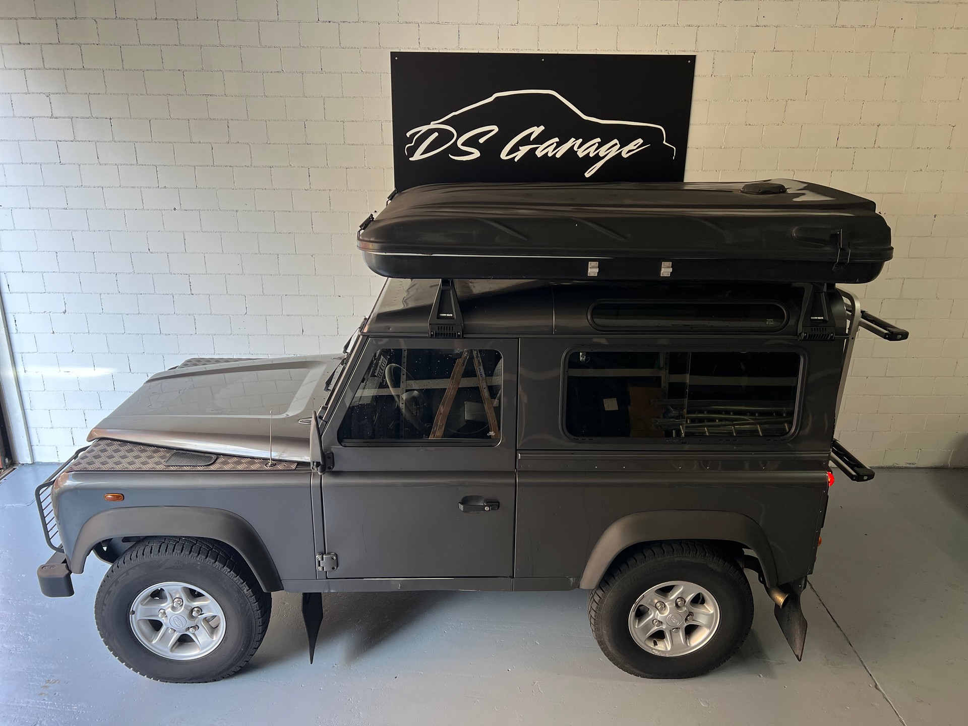 LAND ROVER Defender 90 SoftTop 2.5 Td5-image-4