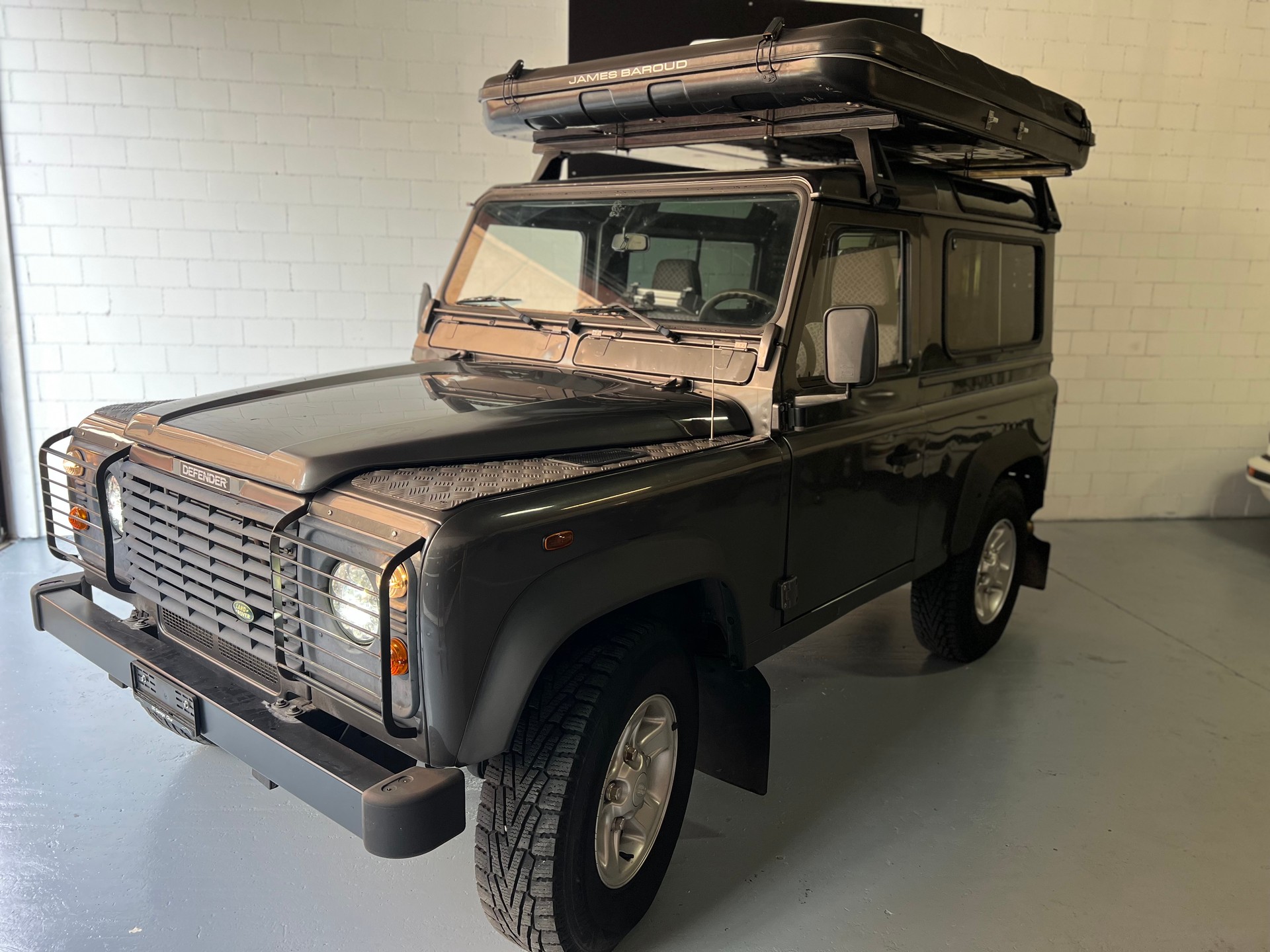 LAND ROVER Defender 90 SoftTop 2.5 Td5-image-0