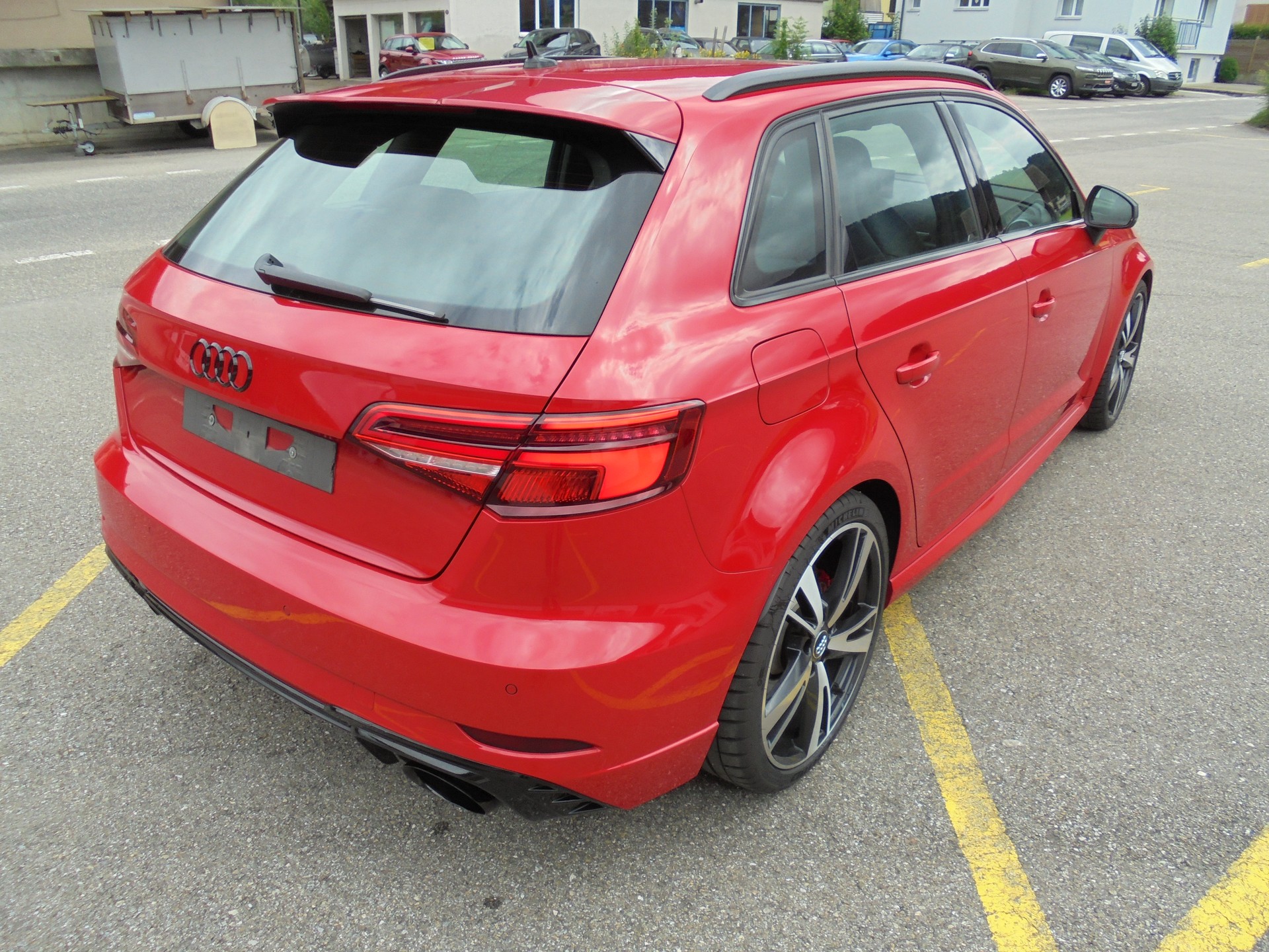 AUDI RS3 Sportback 2.5 TSI quattro S-tronic-image-4