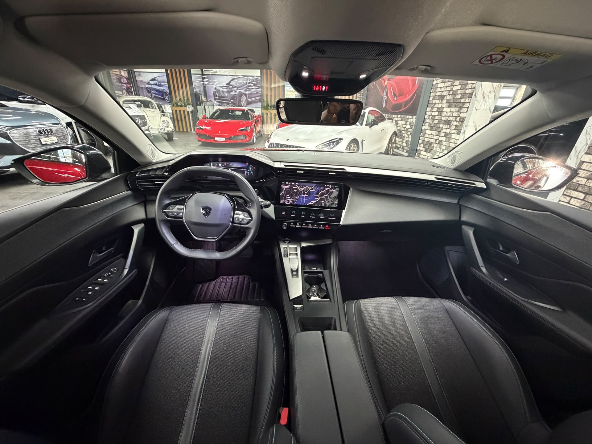 PEUGEOT 308 SW 1.5 BlueHDI Allure EAT8-image-10
