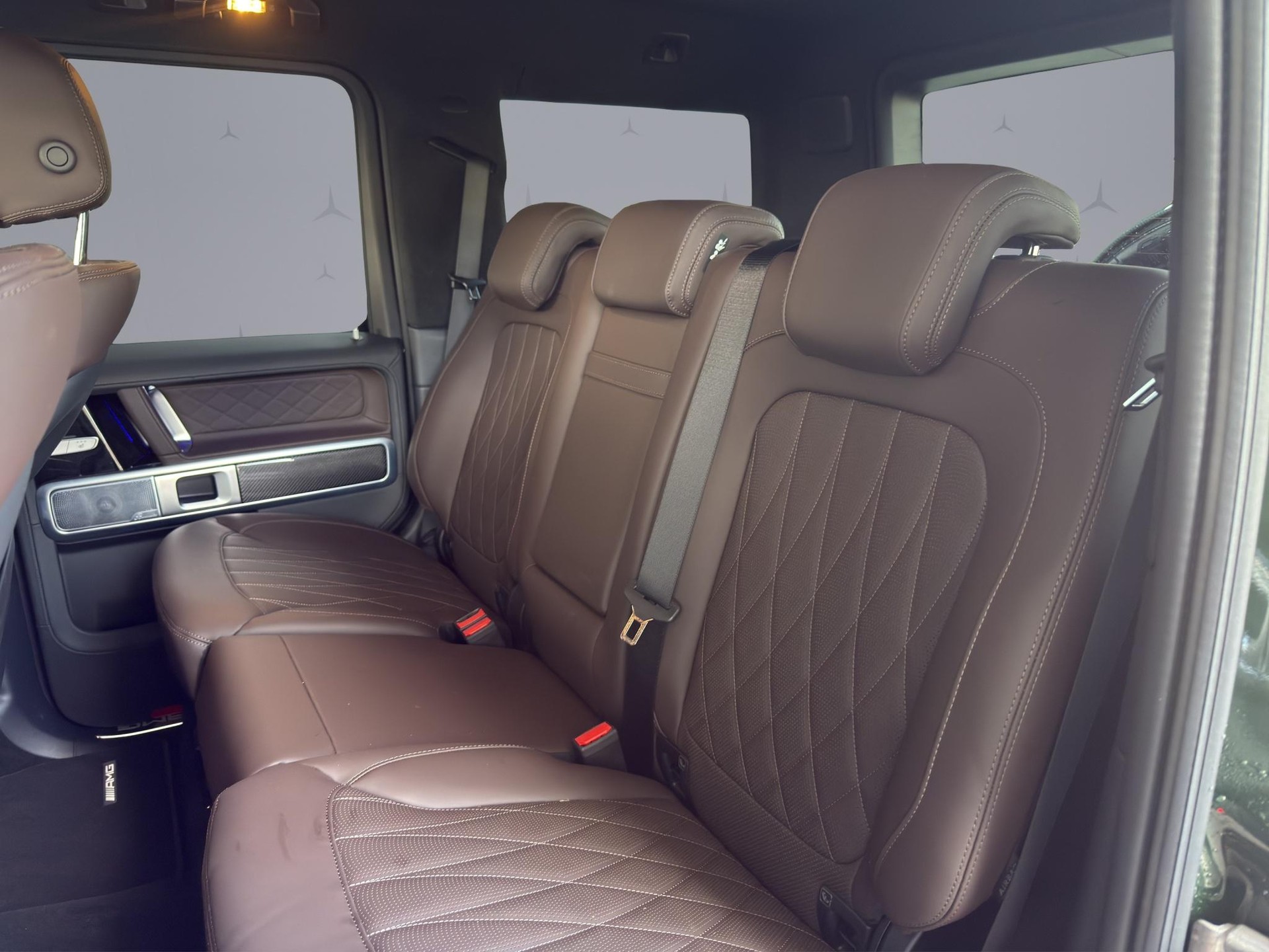MERCEDES-BENZ G 63 AMG-image-12
